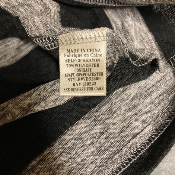 NWOT Open Back T-Shirt Dress - Picture 9 of 11